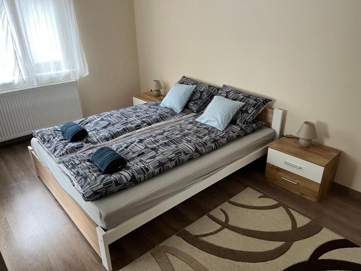 סגד Albi Apartman מראה חיצוני תמונה